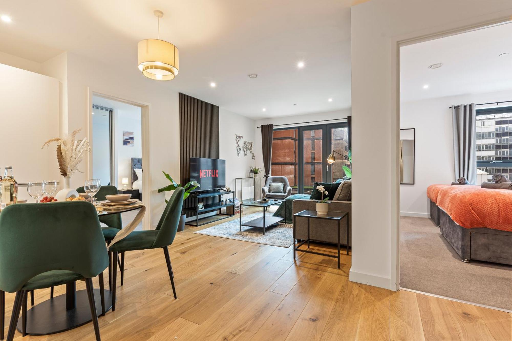 Shanti Suite - 2Bed 2Bath City Centre - Wifi - Netflix- Parking- Modern- Perfect For Family, Contractors, Leisure, Business By Shanti Nights Birmingam Exterior foto
